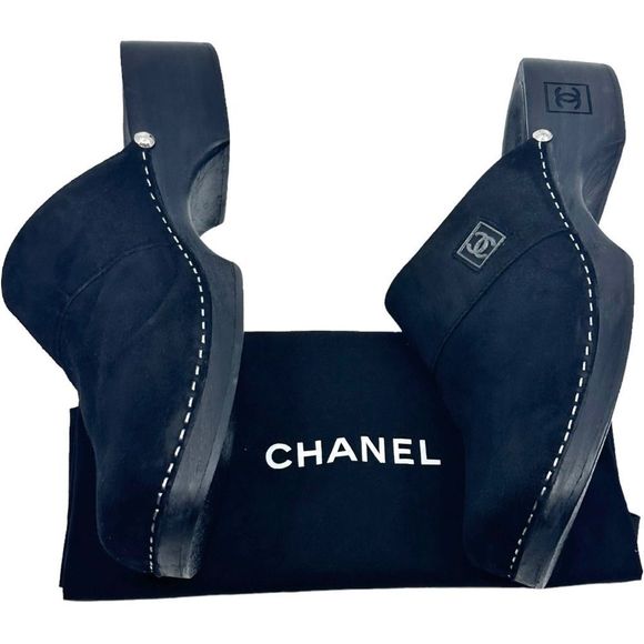 Chanel Logo Suede Slip On Clogs - Picture 8 of 11